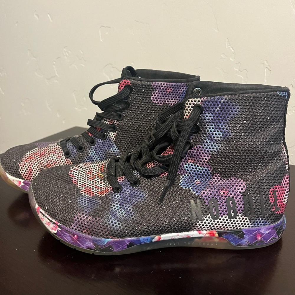 Slightly used NOBULL hightop sneakers.